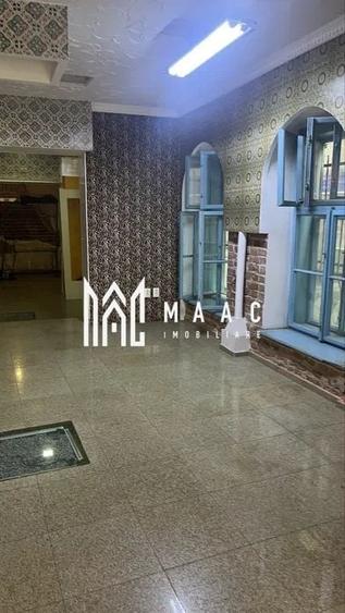 Spațiu comercial, de 80 mp, în Central