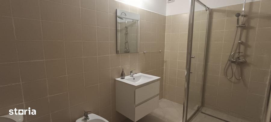 Garsonieră decomandată în Calea București