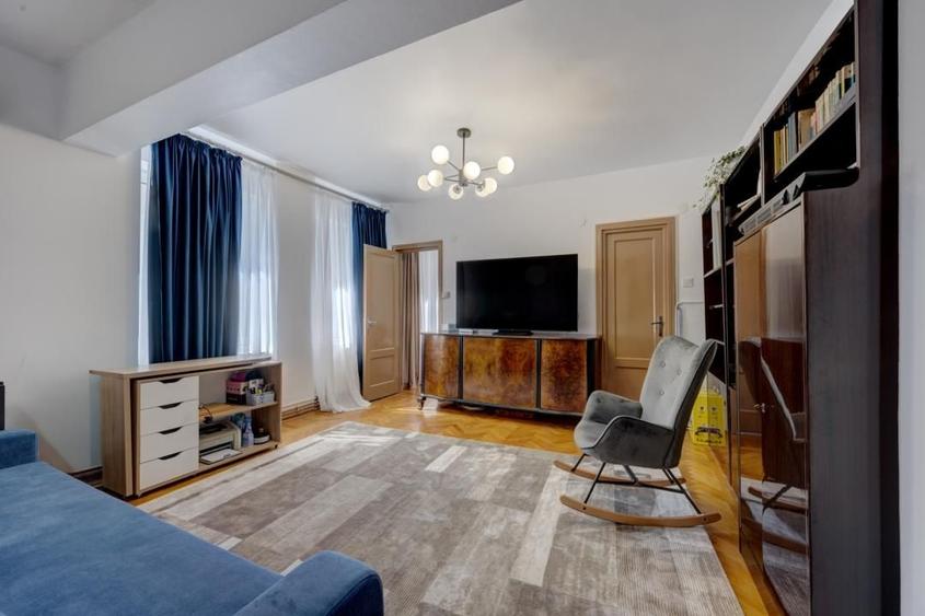 Unirii - Brătianu\ 2 camere \ etaj intermediar \centrala proprie - 3