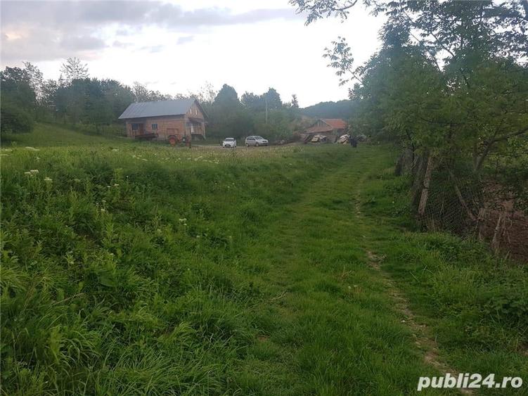Teren de 1000 mp, în Vlădești