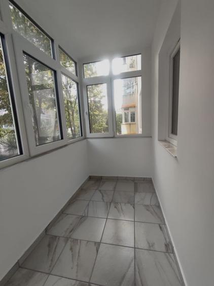 Apartament cu 2 camere decomandat în Nicolina