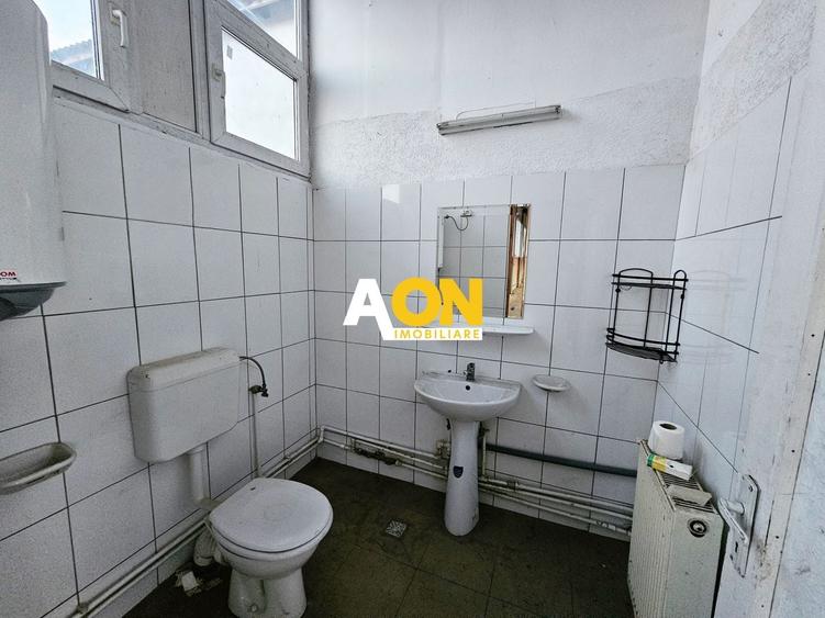 Spațiu industrial, de 300 mp, în Central