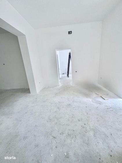Casă cu 4 camere în Uiești