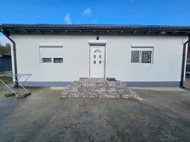 Casă cu 2 camere cu Teren 876 Mp în Hangani