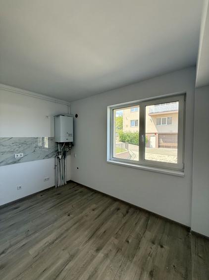 Apartament cu 2 camere semidecomandat în Florești