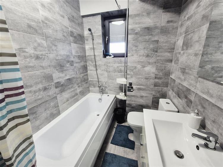 Apartament cu 2 camere semidecomandat în Miroslava