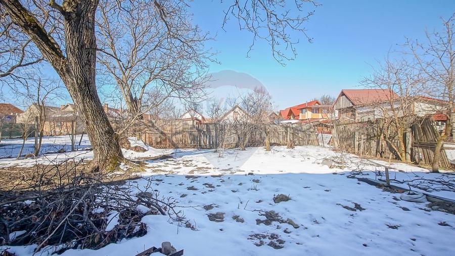 Casă cu 2 camere cu Teren 778 Mp în Tărlungeni