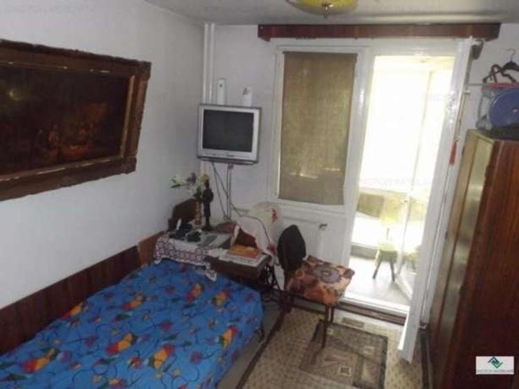 Apartament cu 2 camere semidecomandat, mobilat în Basarabia