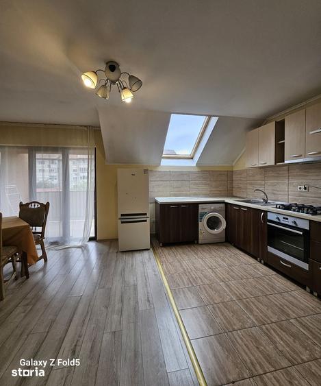 Apartament cu 3 camere în Rogerius