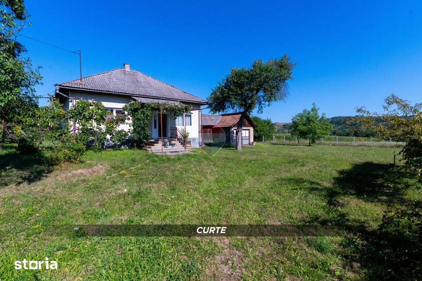 Casă cu 2 camere cu Teren 1300 Mp în Copalnic