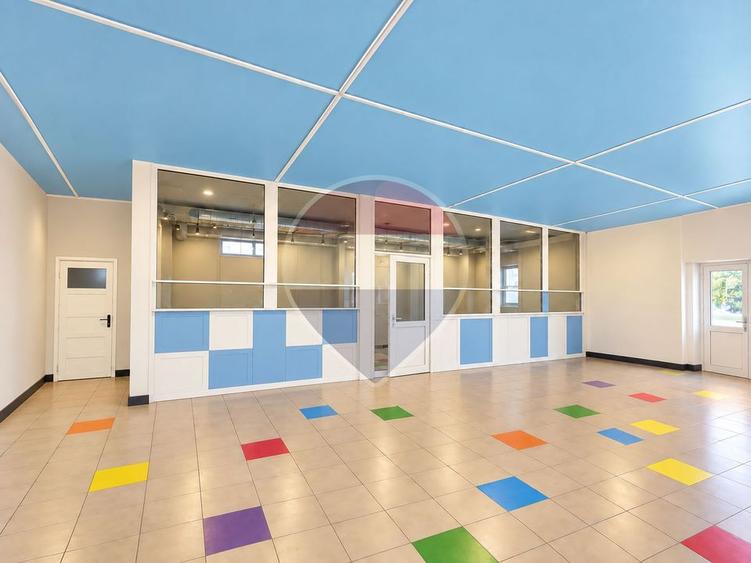 Spațiu comercial, de 295 mp, în Bulgaria