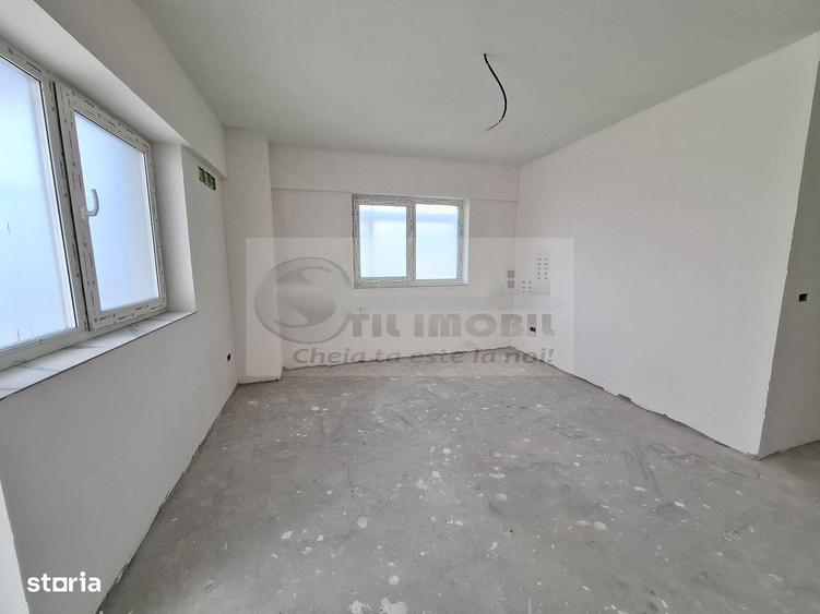 Apartament cu 3 camere decomandat în Galata
