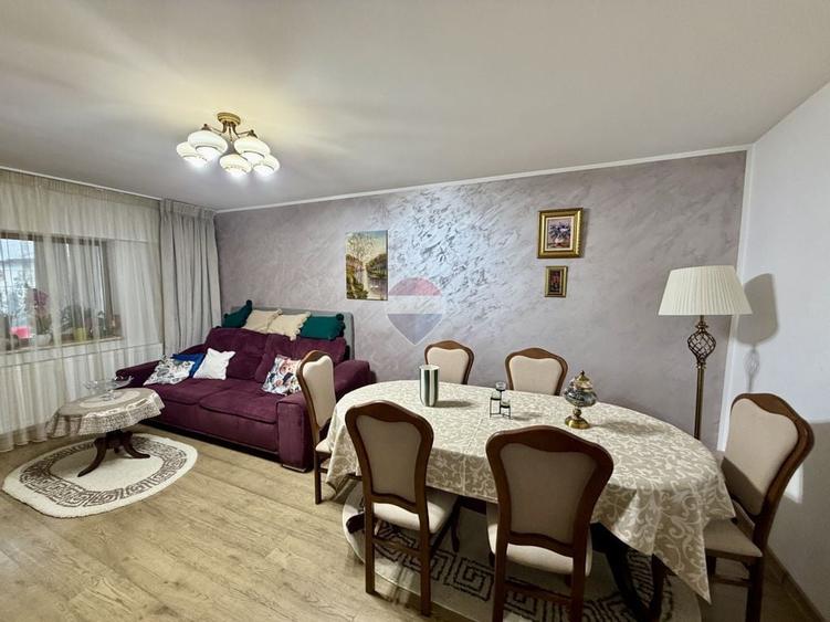 Apartament cu 3 camere decomandat în Brăilei