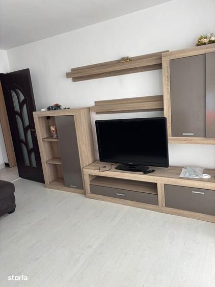 Apartament cu 2 camere decomandat în Vest