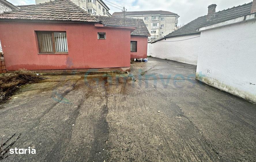 Casă cu 2 camere cu Teren 383 Mp în Rogerius