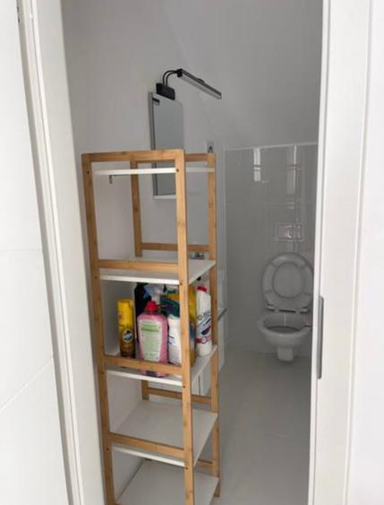 Vila 4 camere Tunari - 9