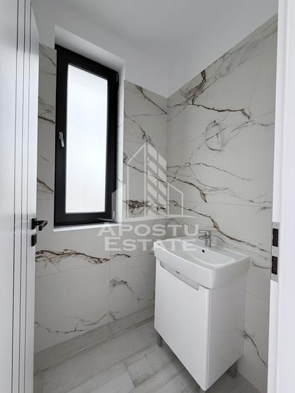 Casă individuală cu 5 camere cu Canalizare în Mehala