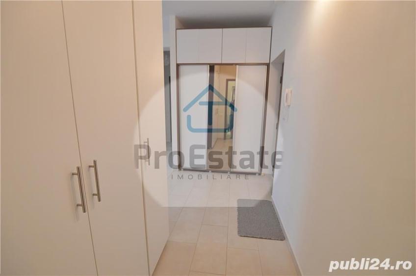 Apartament cu 3 camere decomandat în Otopeni
