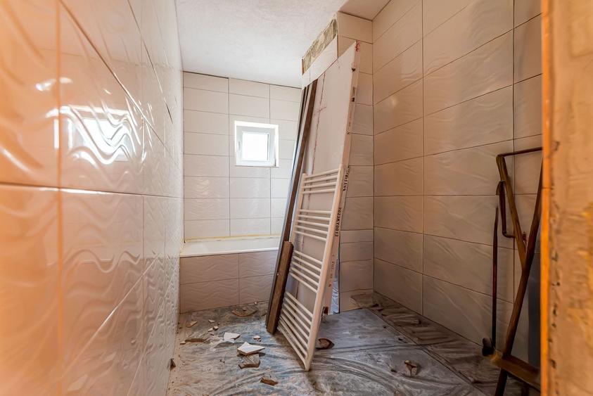 Apartament cu 2 camere semidecomandat în Micălaca