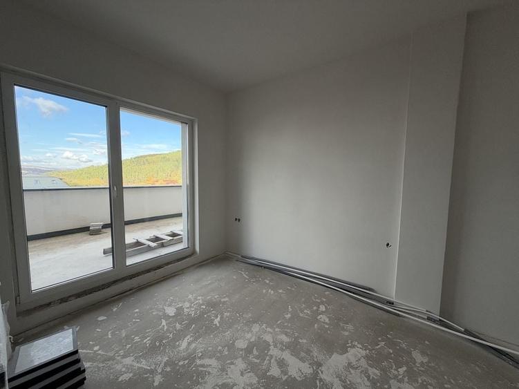 Apartament cu 3 camere decomandat în Făget