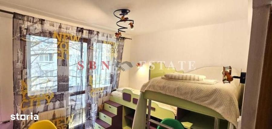 Apartament cu 3 camere semidecomandat în Grivița