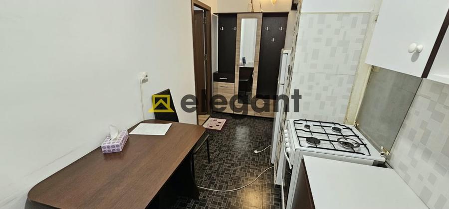 Apartament cu 2 camere semidecomandat, mobilat în Central