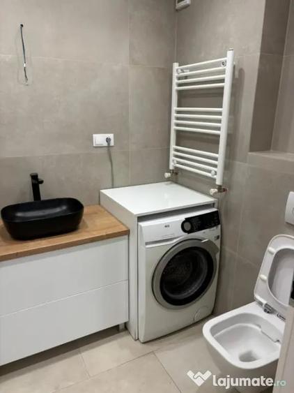 Apartament cu 2 camere decomandat în Florești