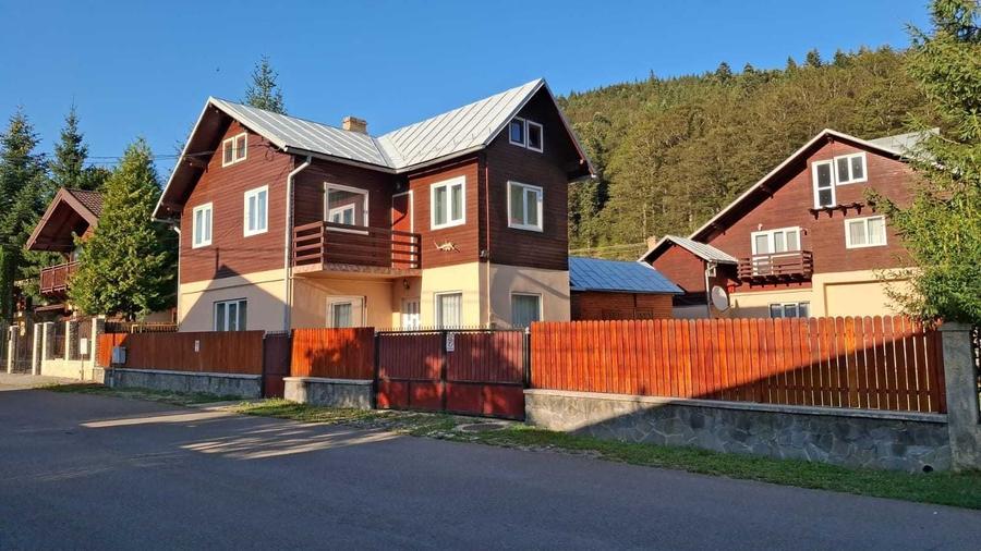 Casă cu 4 camere cu Teren 300 Mp în Zamora