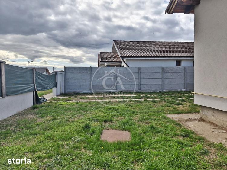Casă cu 4 camere decomandat cu Teren 528 Mp în Sântandrei