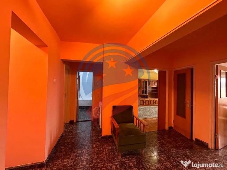Apartament cu 3 camere decomandat în Calea Severinului