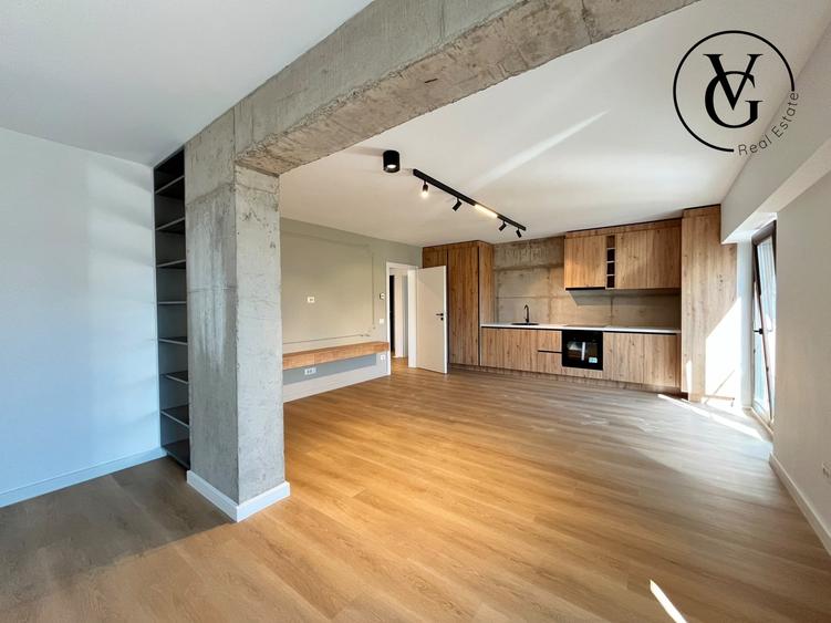 Apartament cu 3 camere decomandat, mobilat în Victoriei
