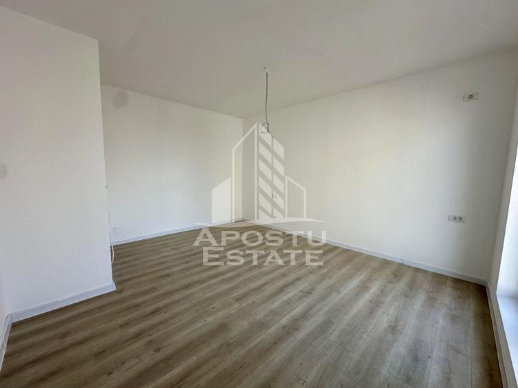 Duplex cu 4 camere cu Canalizare în Chișoda