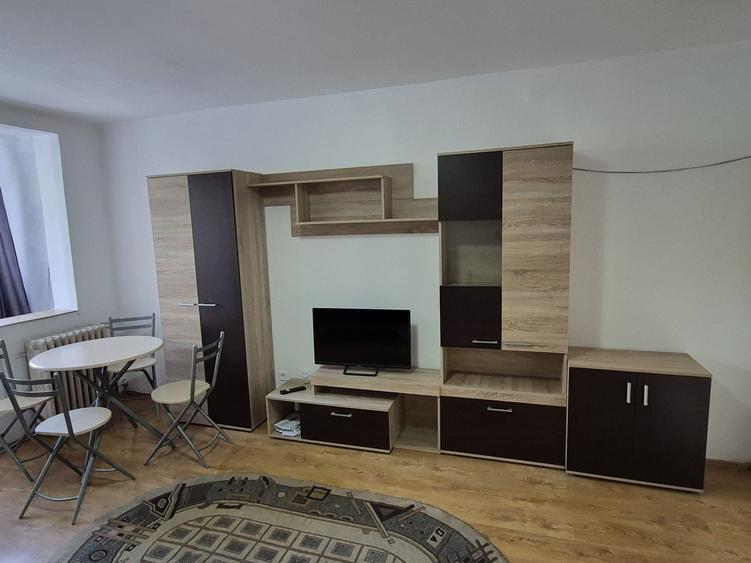 Garsonieră decomandată în Dosu Bricii