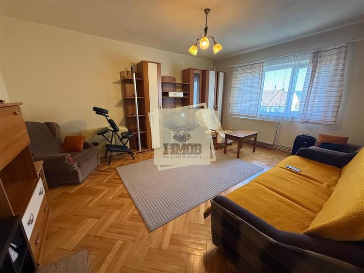 Apartament cu 3 camere decomandat, mobilat în Terezian