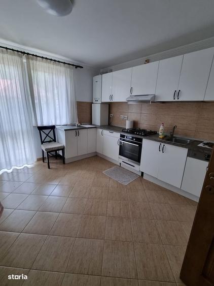 Casă cu 4 camere în Tamași