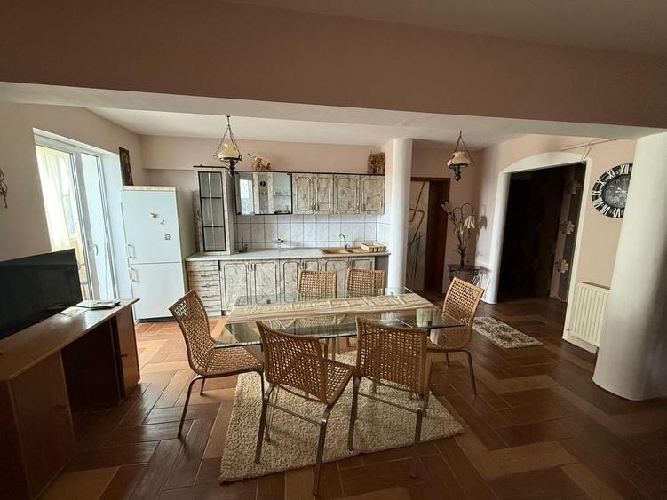 Apartament cu 3 camere decomandat în Ultracentral