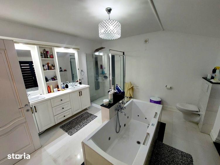 Casă cu 3 camere cu Teren 1341 Mp în Răzvad