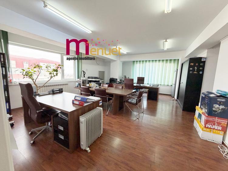 Apartament cu 3 camere decomandat în Babadag