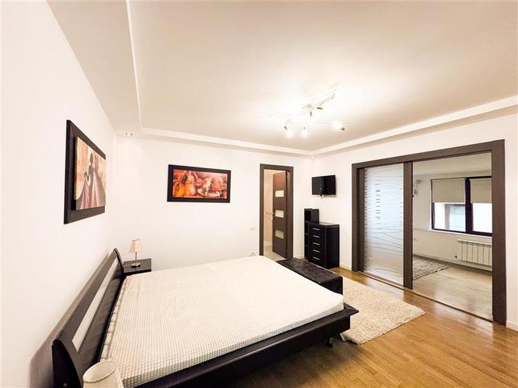 Apartament cu 3 camere decomandat, mobilat în Aviatorilor
