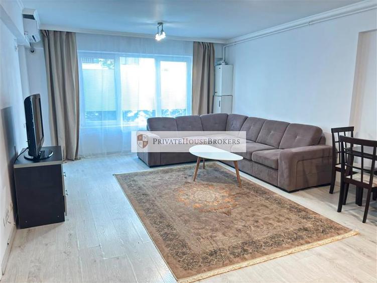 Apartament cu 2 camere semidecomandat, mobilat în Pipera