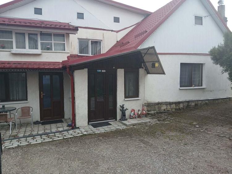 Casă cu 4 camere în Central