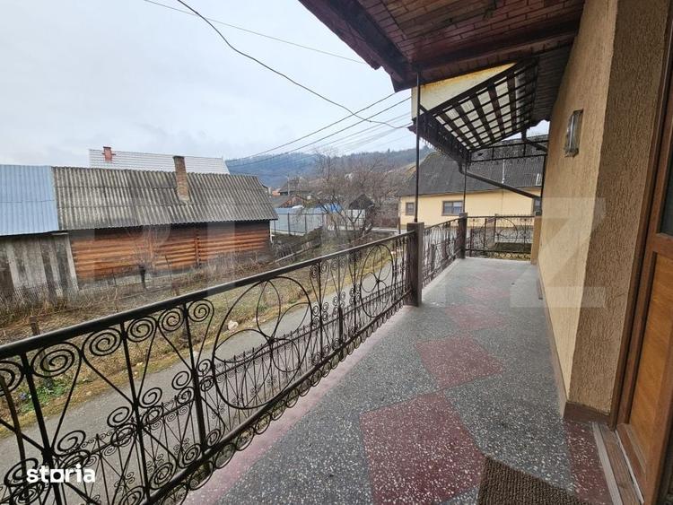 Casă cu 4 camere decomandat cu Teren 500 Mp în Roșia Montană