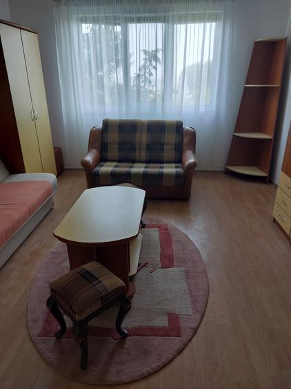 Garsonieră decomandată în Zorilor