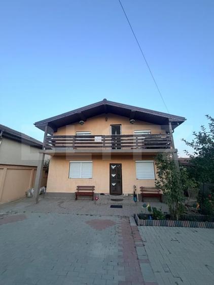 Casă individuală cu 4 camere cu Garaj în Popoveni