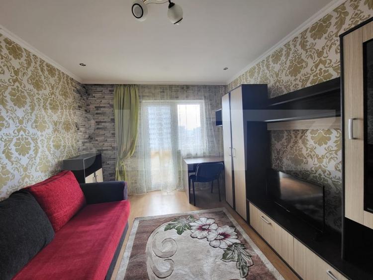 Apartament cu 2 camere decomandat, mobilat în Hala Centrală