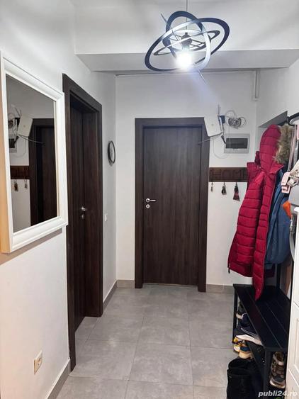 Apartament cu 2 camere decomandat în Titan