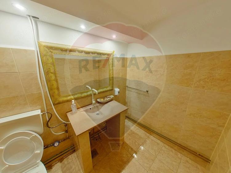 Spațiu comercial, de 64 mp, în Central