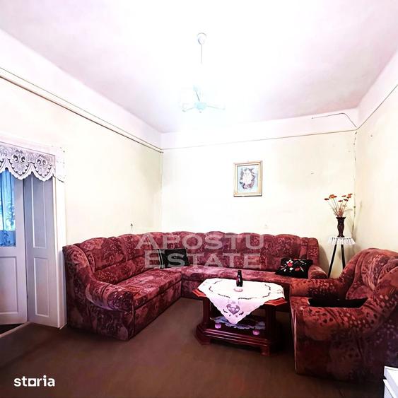 Casă cu 4 camere cu Teren 950 Mp în Zimandu Nou