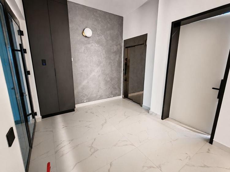 Birou, de 1,647.4000244141 mp, în Calea Turzii