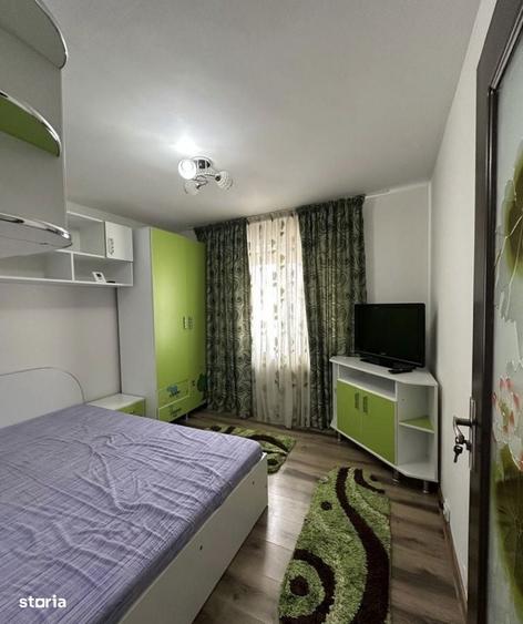 Apartament cu 2 camere semidecomandat în Calea București